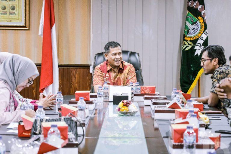 Wakil Ketua DPRD Budi Prajogo Terima Audiensi LBH Paham Banten